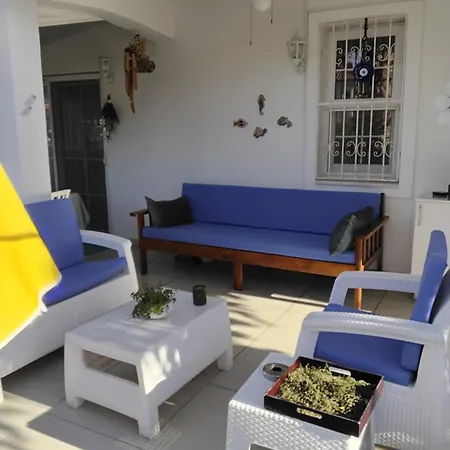 White With Pool , Garden ,balcony With Amazing Panorama Villa