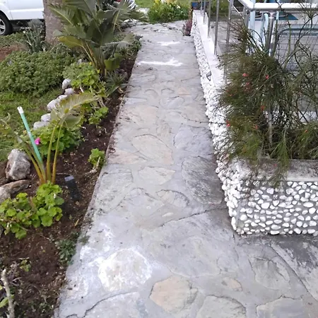 White With Pool , Garden ,balcony With Amazing Panorama Βίλα