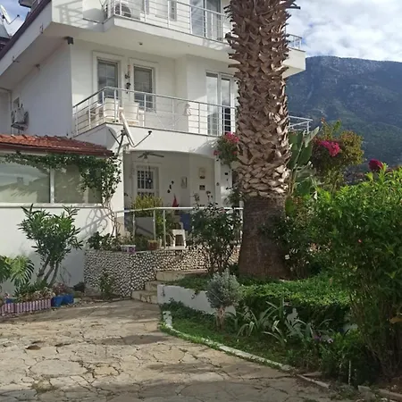 فيلة White With Pool , Garden ,balcony With Amazing Panorama فتحية